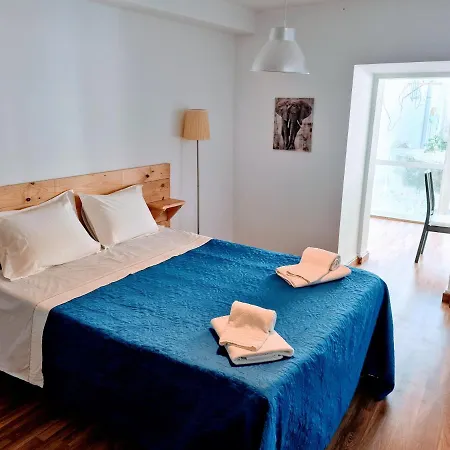 Estrada De Benfica 600 * Lisboa