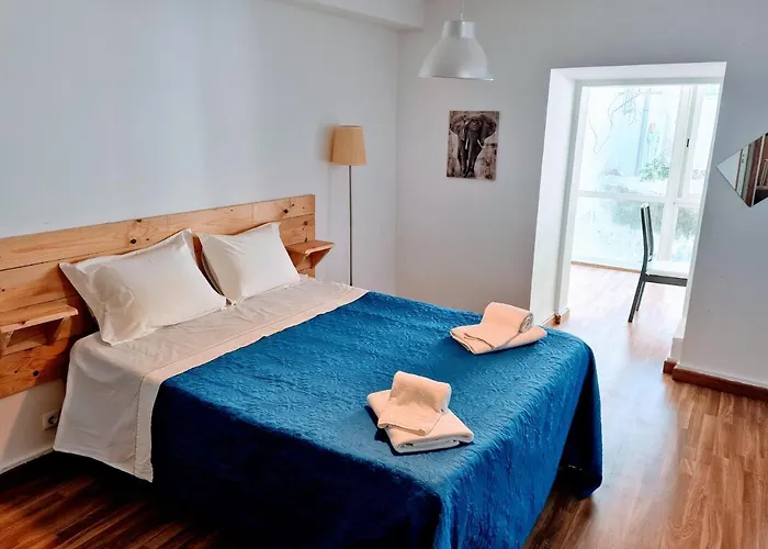 Estrada De Benfica 600 * Lisbon