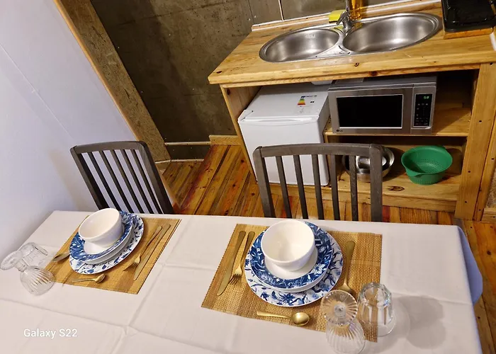 Estrada De Benfica 600 * Lisbon